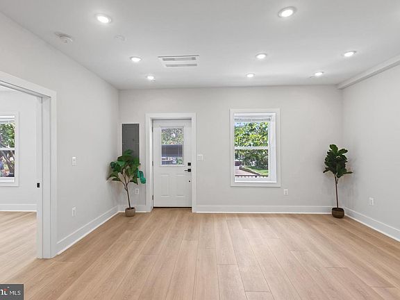 5th image of 2236 40th St NW APT 4