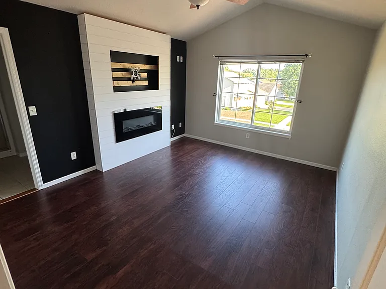 1221 Erik Rd — Photo 15