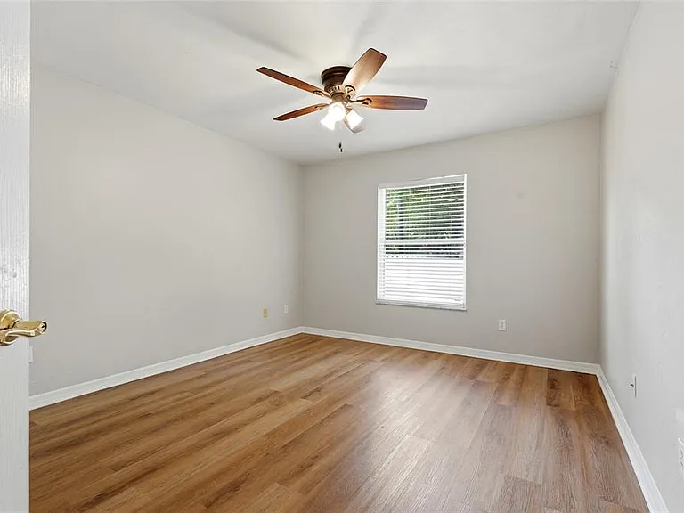 1111 SW 80th Dr — Photo 18