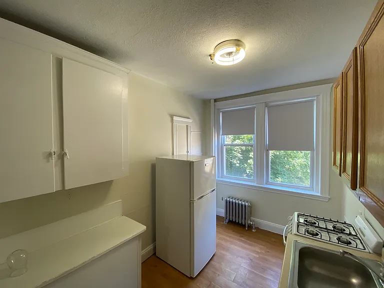 1687 Commonwealth Ave #9 — Photo 5