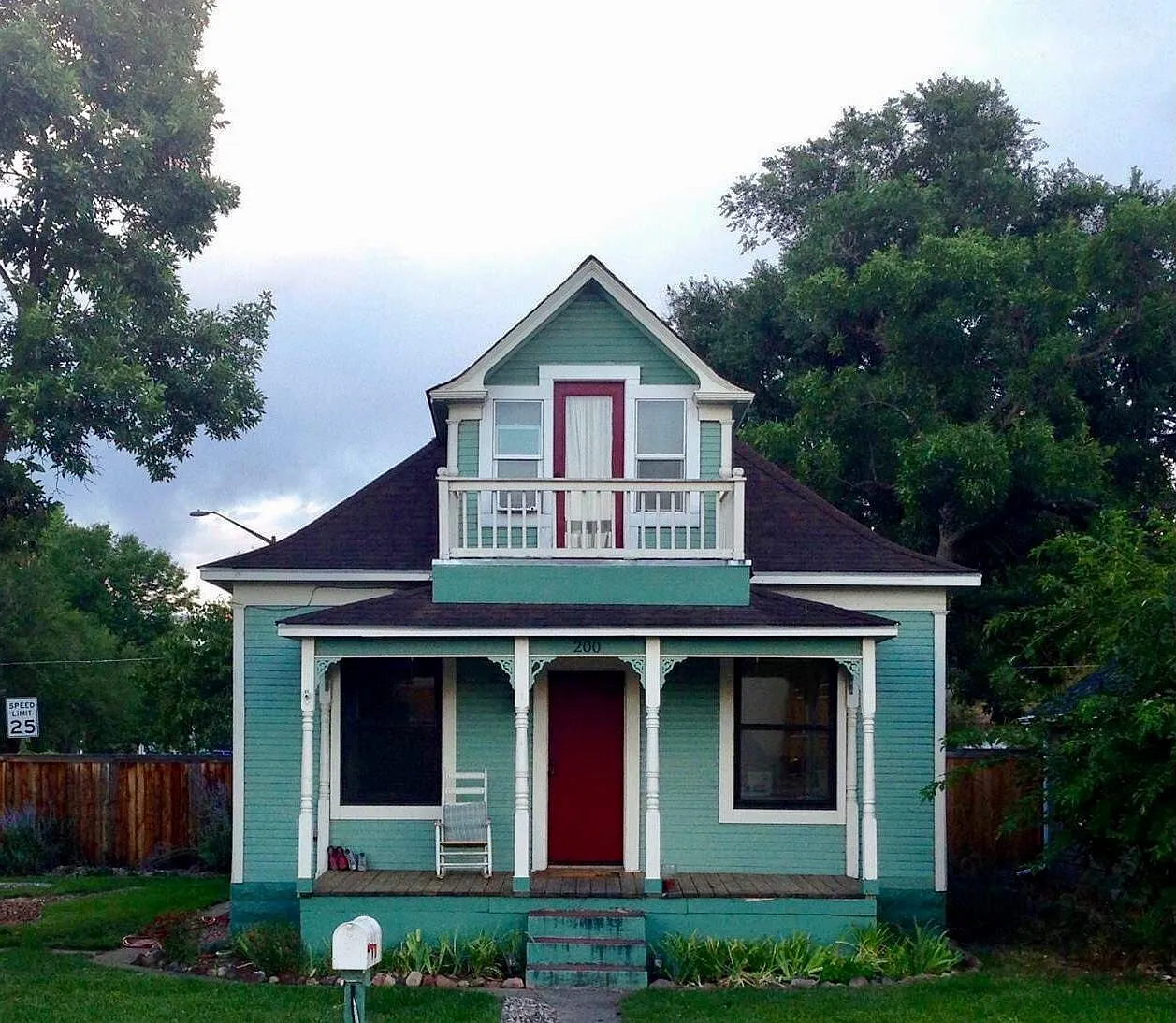 200 E Lincoln Ave — Photo 1