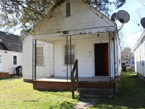 609 Walnut St, Franklin, VA 23851