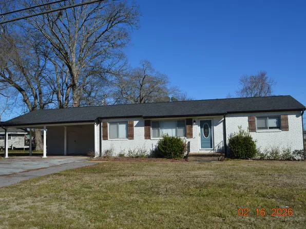 385 Cross St, Rossville, GA 30741