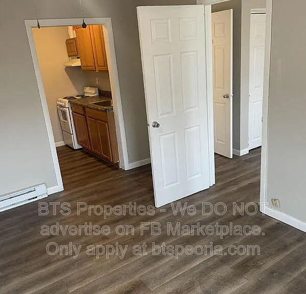 119 Vanburen Ct #2 — Photo 1