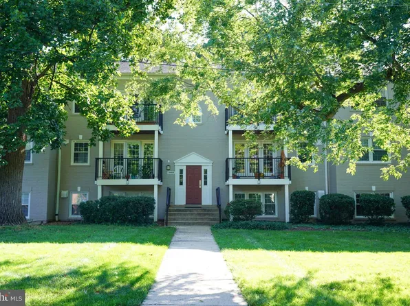 9489 Fairfax Blvd APT 202, Fairfax, VA 22031