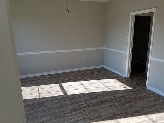 5th image of 11 Pine Lake Ct
