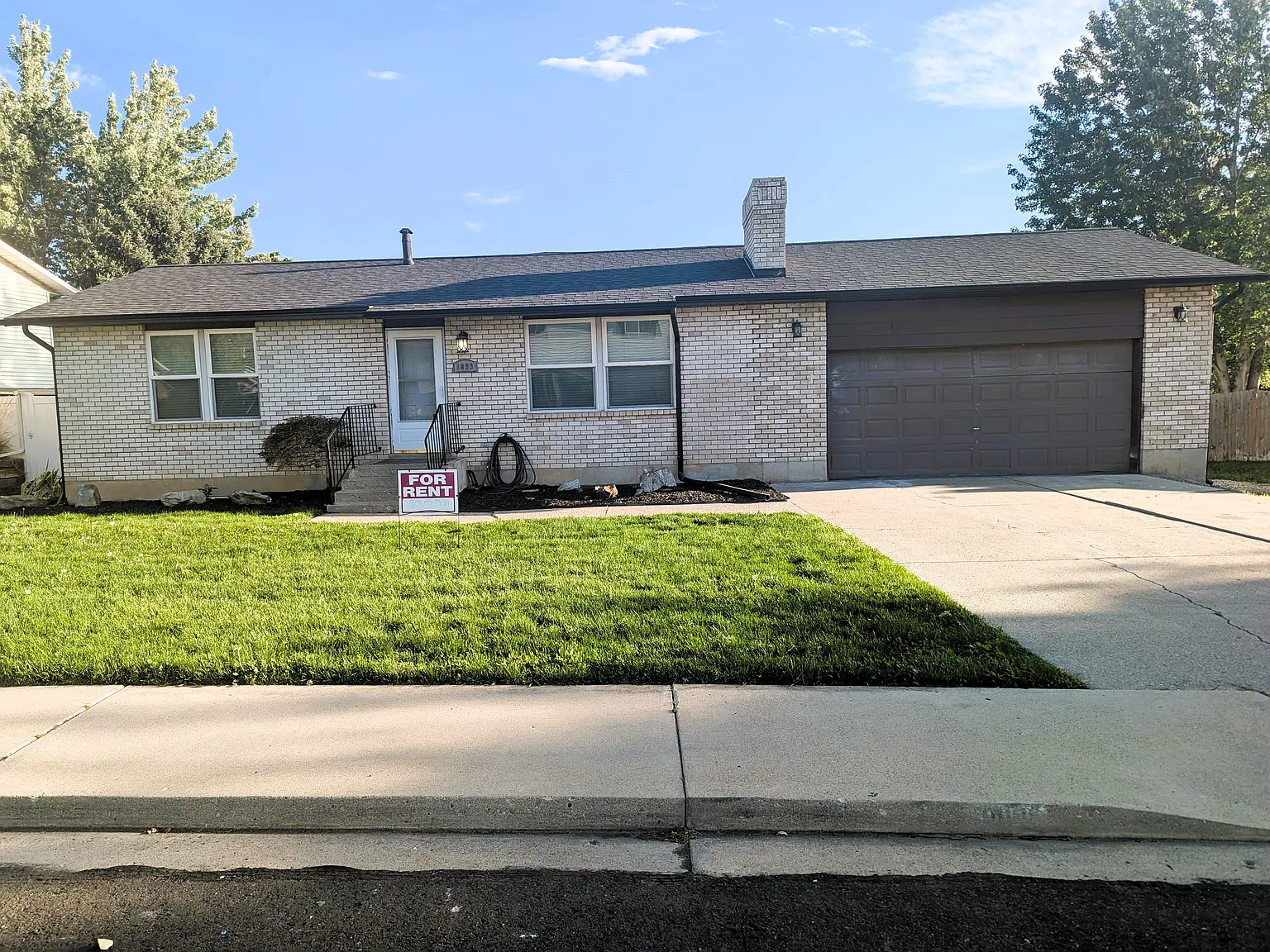 6 bed, 2.5 bath, 2650 sqft, $2,800 — Photo 2