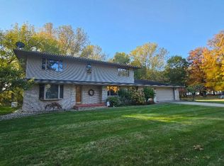 332 Farrar St, Port Austin, MI 48467