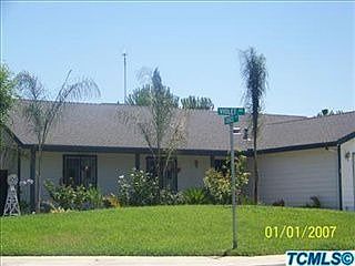 2nd image of 1912 Violet Ln
