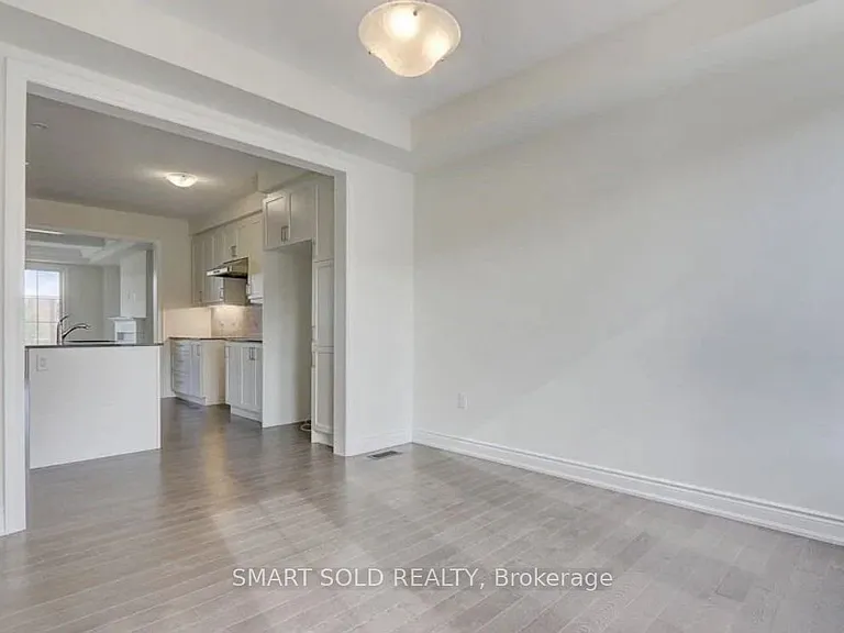 81 William Durie Way — Photo 3