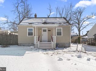 112 N Huron Dr, Oxon Hill, MD 20745