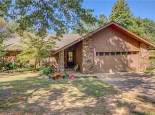 402 Azure Hills Dr, Van Buren, AR 72956