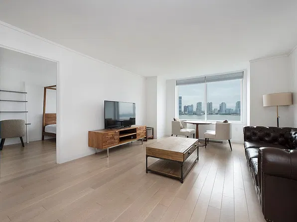 212 Warren St APT 12G, New York, NY 10282