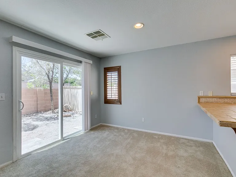 8433 Spencer Canyon St — Photo 17