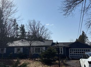 11750 Auburn Rd, Chardon, OH 44024