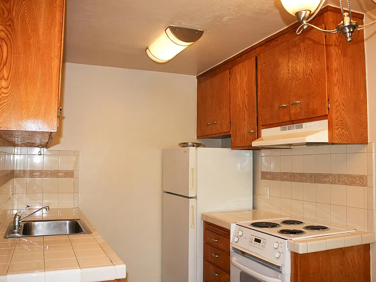 2130 Galindo St #5 — Photo 3