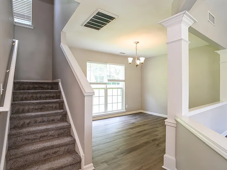 1322 Rumstone Ln — Photo 6
