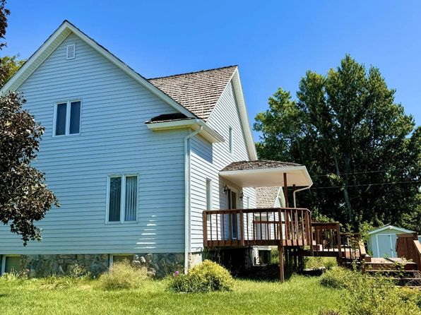 16 Petersons #2, Lewellen, NE 69147