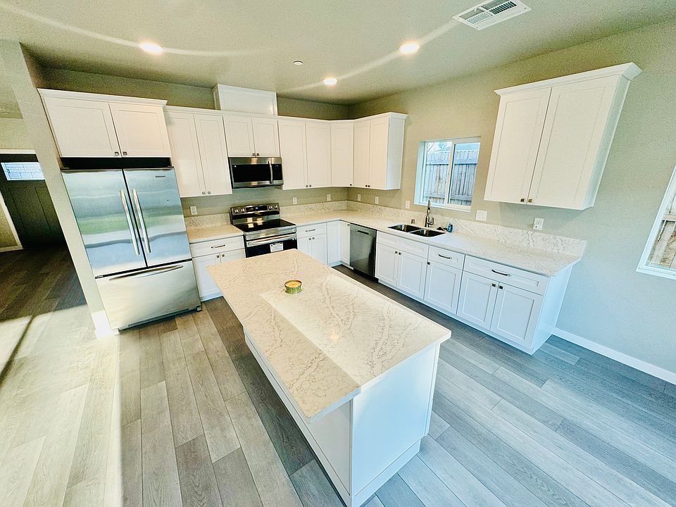 1st image of 520 Todhunter Ave #1