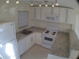 1009 NE 17th Ct #1, Fort Lauderdale, FL 33305