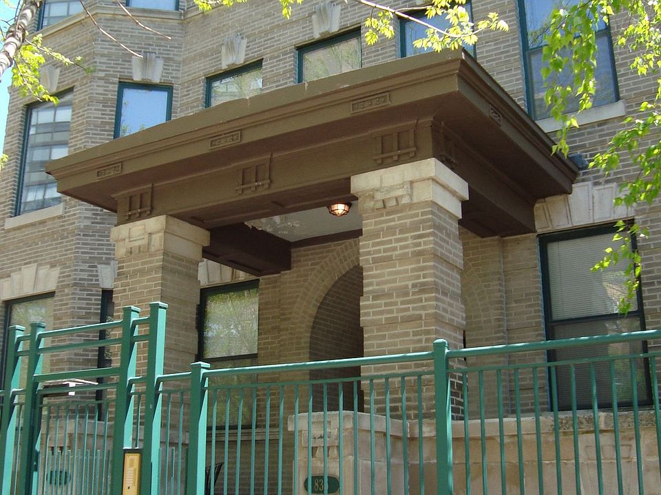 1st image of 833 W Belle Plaine Ave