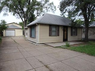 2239 S 50th St, Lincoln, NE 68506
