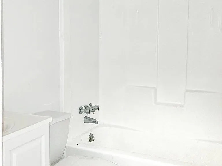 128 Pearl St — Photo 10