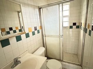 30 NW 71st St #1, Miami, FL 33150
