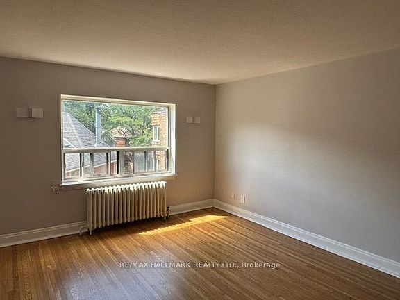 4th image of 111 Oriole Pkwy #306