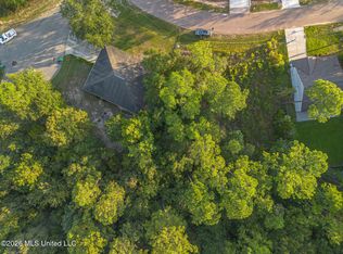 9947 Kahana St, Diamondhead, MS 39525