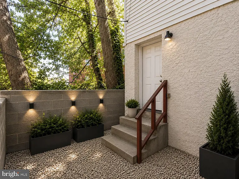 1615 W Westmoreland St #1 — Photo 9