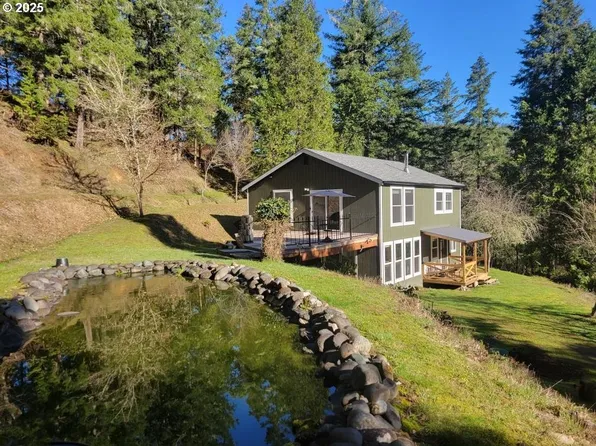 2765 Days Creek Rd, Days Creek, OR 97429