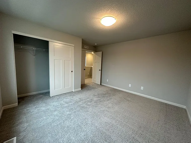 3818 SE 83rd Ave — Photo 33