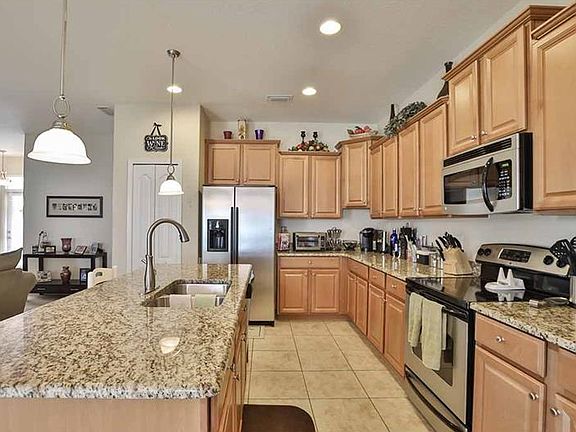 5th image of 11205 Flora Springs Dr