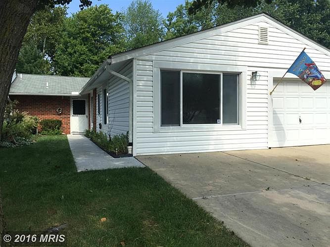 1st image of 15421 Bassett Ln #23-B