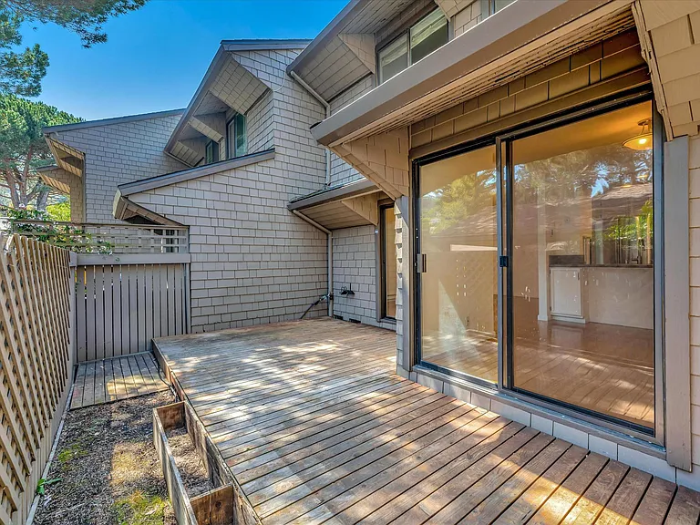 4 W Harbor Dr — Photo 41