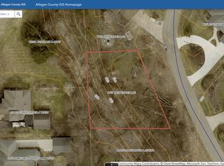 184 Saint Peters Dr, Douglas, MI 49406