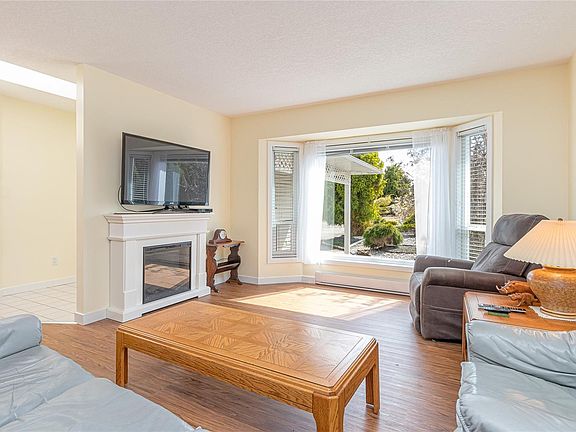 5th image of 753 Soriel Rd