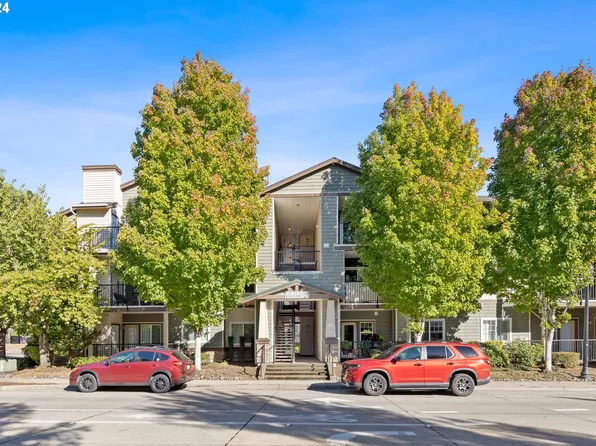 10654 NE Holly St Unit 205, Hillsboro, OR 97006