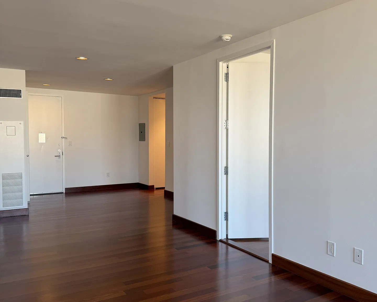 305 East 63rd Street — Photo 4