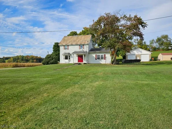 2564 Rosehill Ave SE, Paris, OH 44669