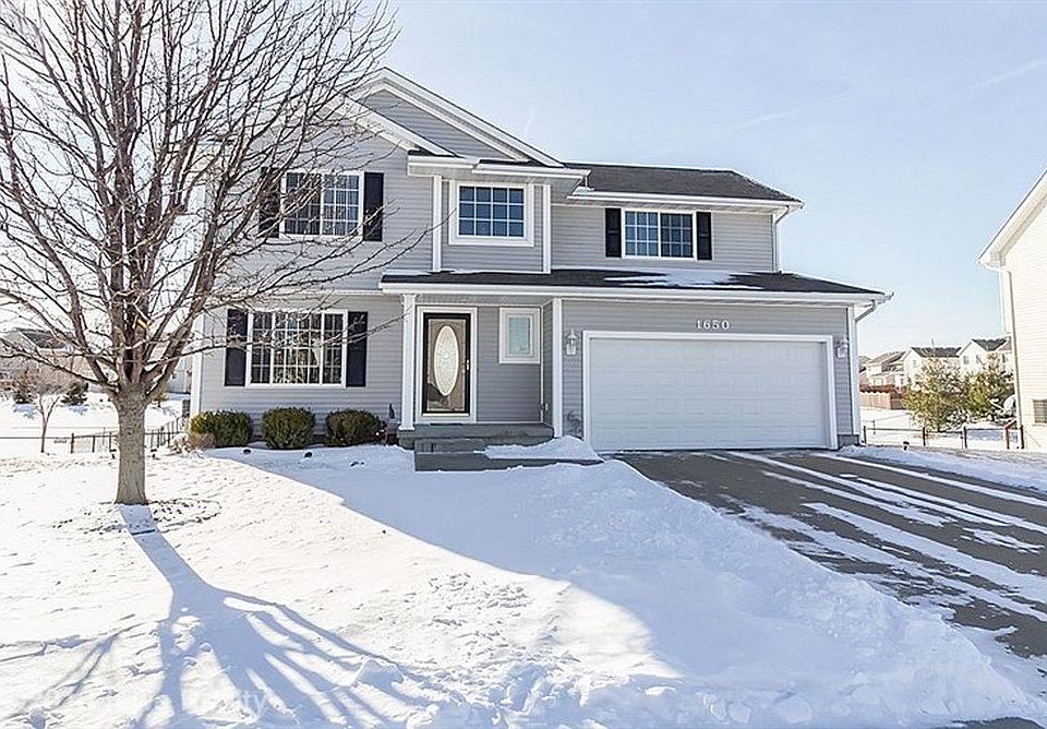 1st image of 1650 SE Wood Creek Dr