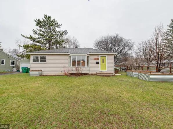 8900 Cedar Lake Rd, Saint Louis Park, MN 55426