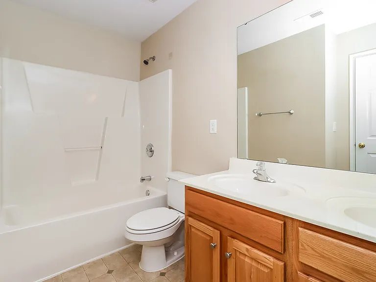 6110 Colonial Garden Dr — Photo 14