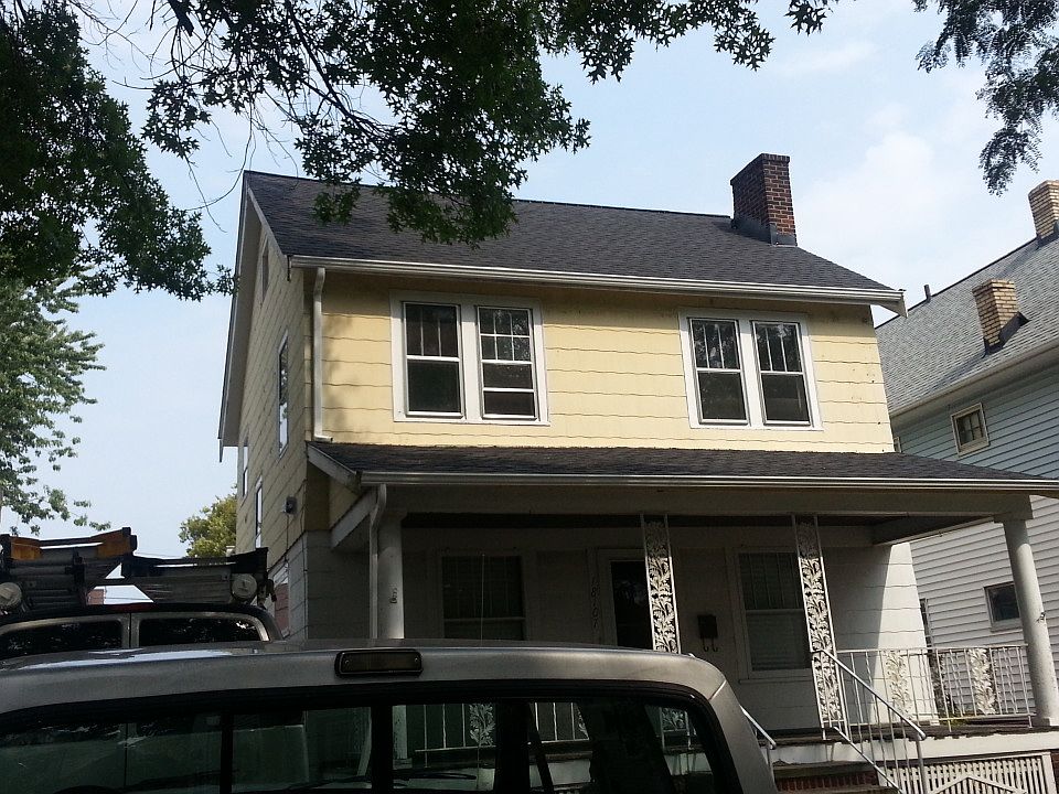 2nd image of 18107 E Park Dr