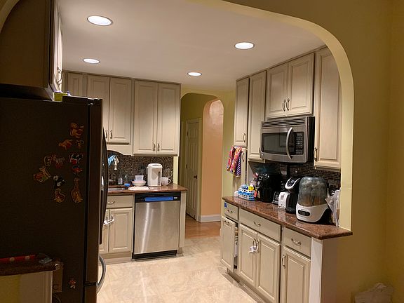 5th image of 3405 Avenue T