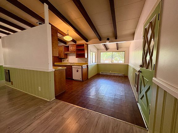 5th image of 855 W 24th Ave #1
