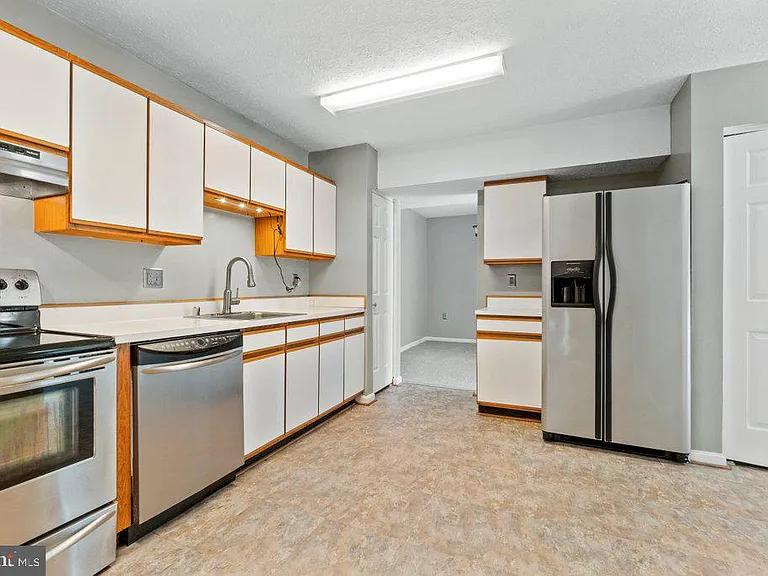 10477 Campus Way S — Photo 25