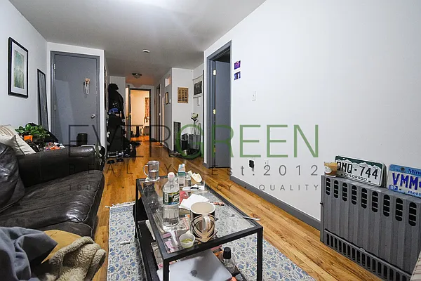 Rented by Pinn Realty | media 19