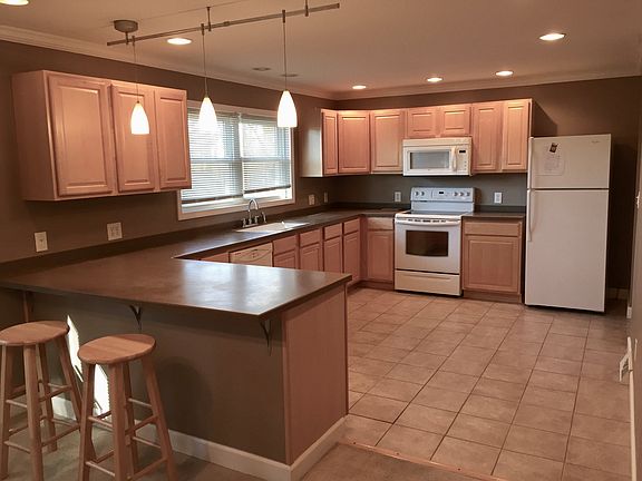 Large updated kitchen